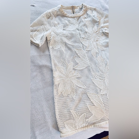 ENDLESS ROSE Cream Floral Lace Mini Dress - Picture 4 of 14